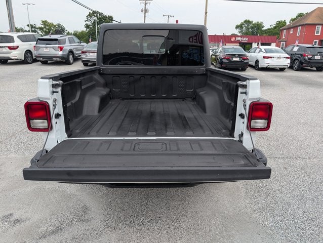 2021 Jeep Gladiator Willys Sport