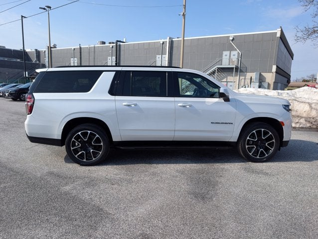 2023 Chevrolet Suburban RST