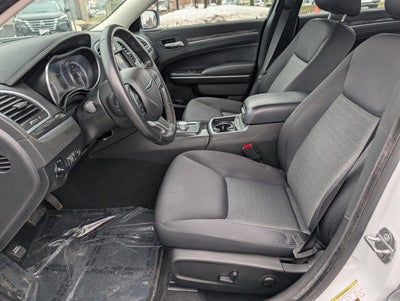 2022 Chrysler 300 Touring