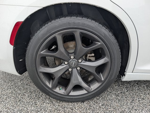 2022 Chrysler 300 Touring