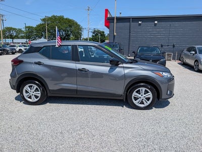 2025 Nissan Kicks Play S