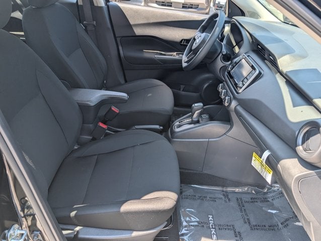 2025 Nissan Kicks Play S