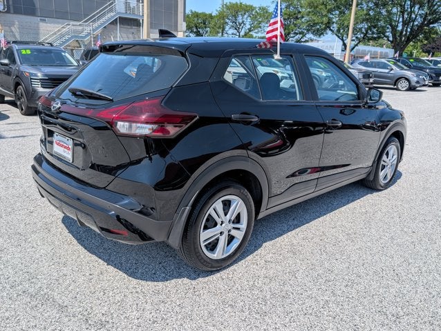 2025 Nissan Kicks Play S