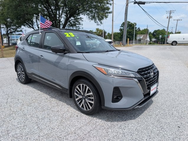 2023 Nissan Kicks SR