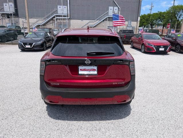 2025 Nissan Kicks SR