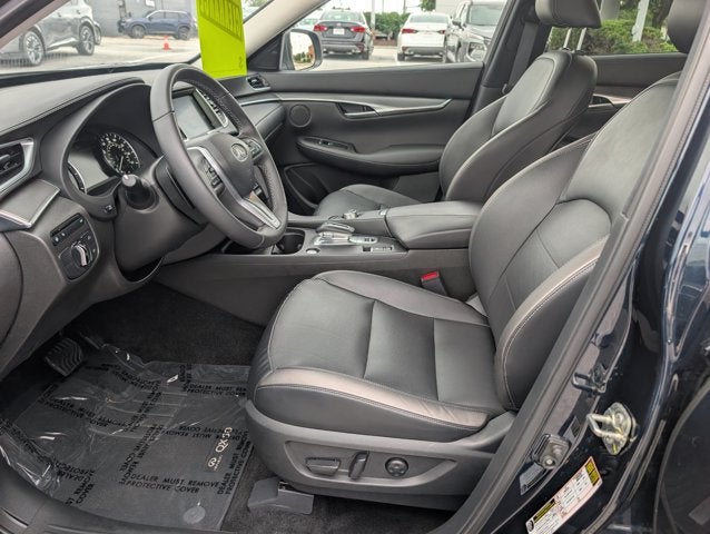 2024 INFINITI QX50 LUXE