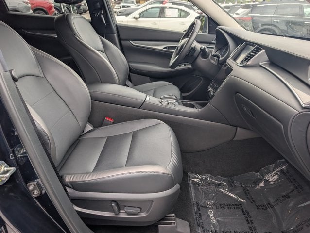 2024 INFINITI QX50 LUXE