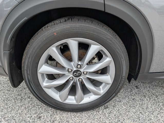 2021 INFINITI QX50 LUXE