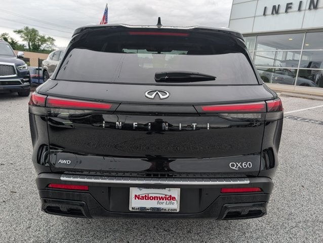 2023 INFINITI QX60 LUXE