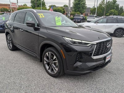 2023 INFINITI QX60 LUXE