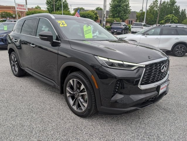 2023 INFINITI QX60 LUXE