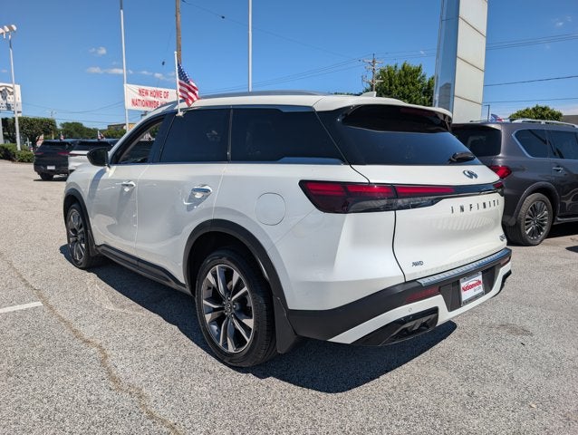 2023 INFINITI QX60 LUXE