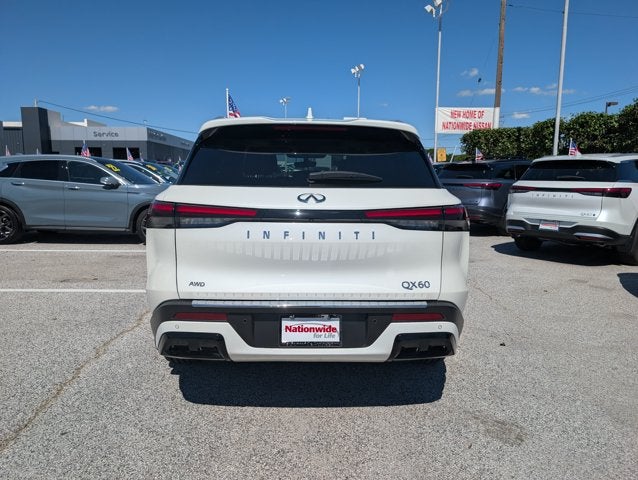 2023 INFINITI QX60 LUXE