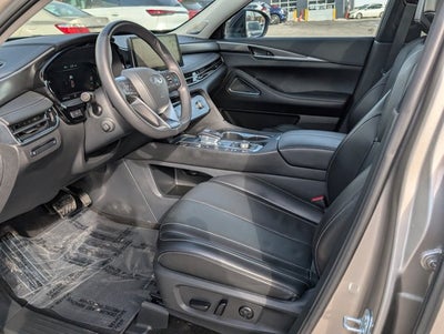 2024 INFINITI QX60 LUXE