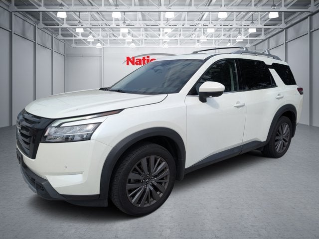 2024 Nissan Pathfinder SL
