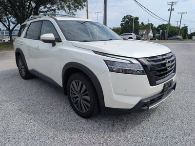 2024 Nissan Pathfinder SL