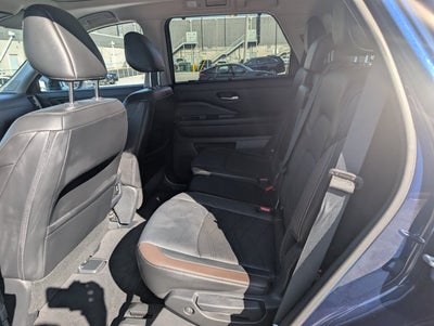 2024 Nissan Pathfinder Platinum