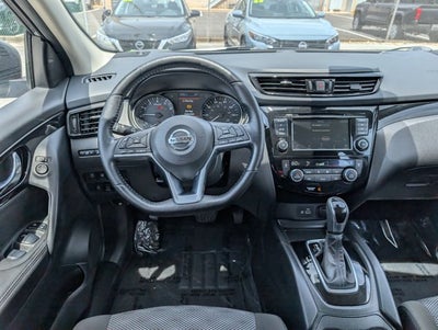 2022 Nissan Rogue Sport SV