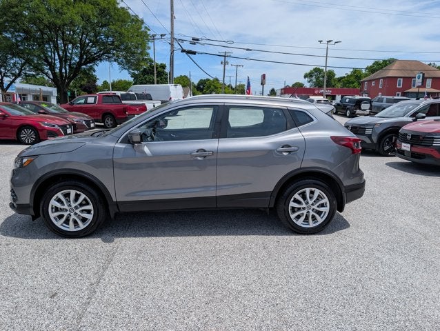 2022 Nissan Rogue Sport SV
