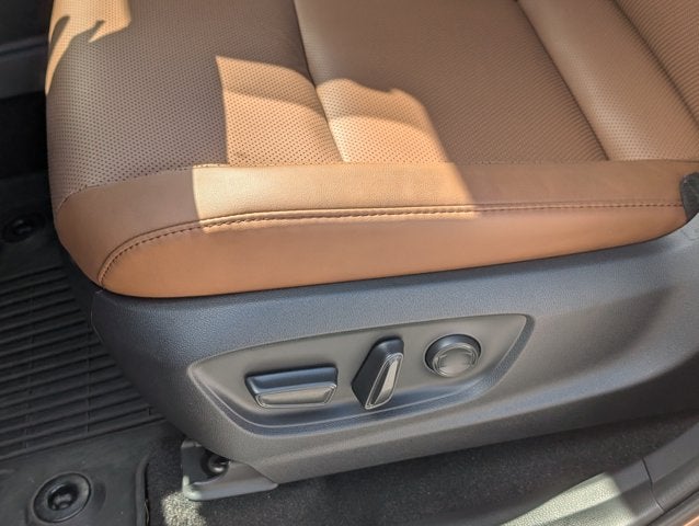 2025 Toyota Crown Signia Limited