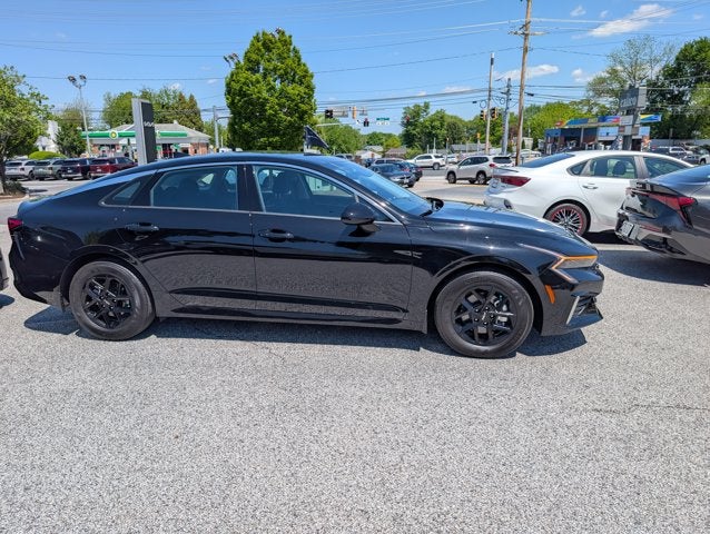 2025 Kia K5 LXS