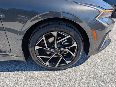 2025 Kia K5 EX