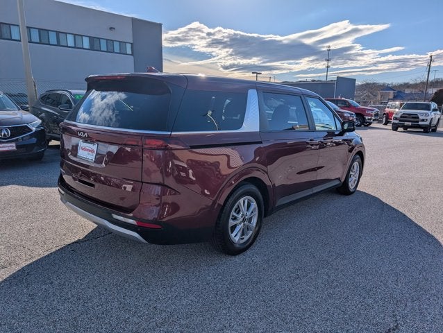 2024 Kia Carnival LX