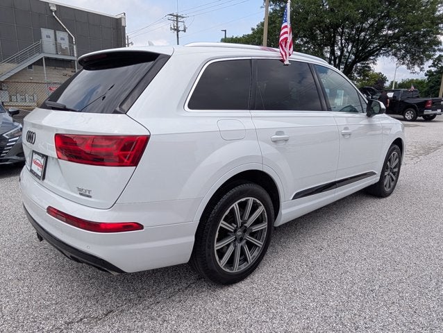 2017 Audi Q7 Premium Plus