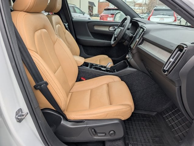 2019 Volvo XC40 Inscription