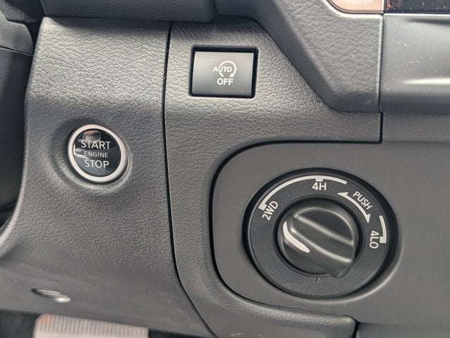 2025 Nissan Frontier SV