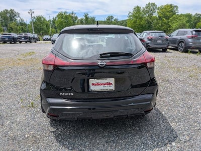 2025 Nissan Kicks Play S