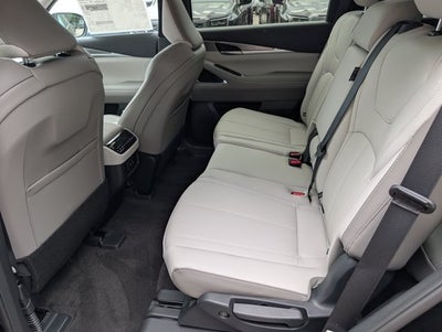 2027 INFINITI QX60 LUXE