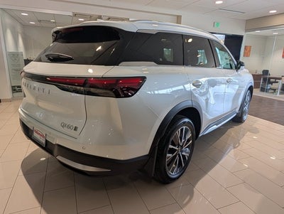 2026 INFINITI QX60 LUXE