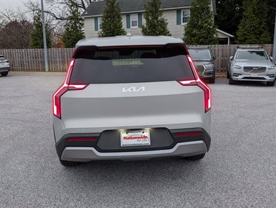 2026 Kia EV9 Light Long Range