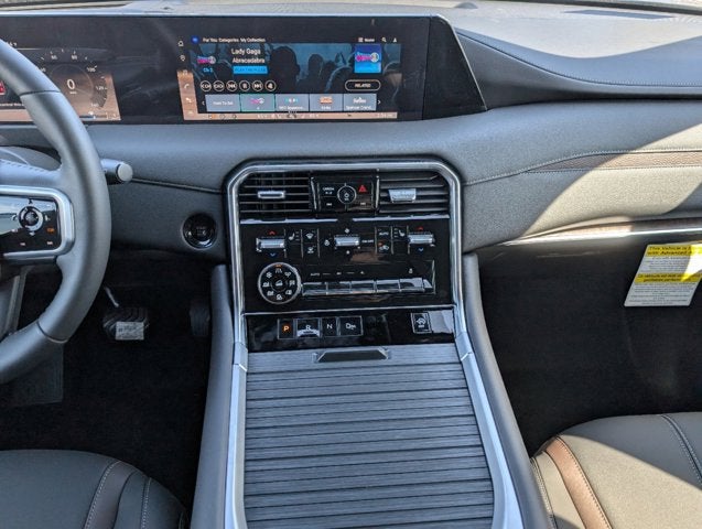 2025 Nissan Armada SL