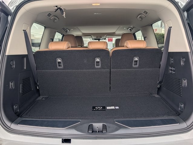 2027 INFINITI QX80 LUXE