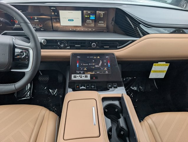 2027 INFINITI QX80 LUXE