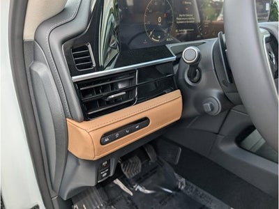 2026 INFINITI QX80 LUXE