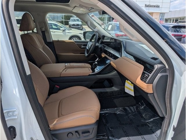 2026 INFINITI QX80 LUXE