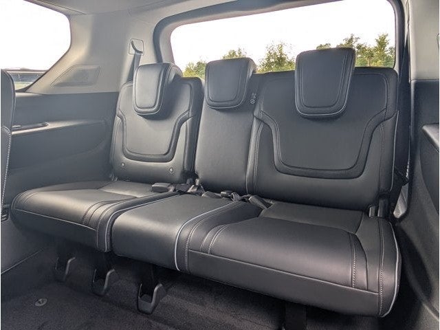 2027 INFINITI QX80 LUXE