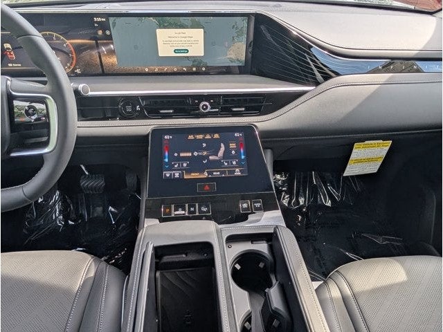 2027 INFINITI QX80 LUXE