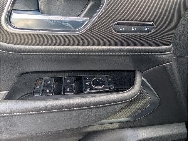 2027 INFINITI QX80 LUXE