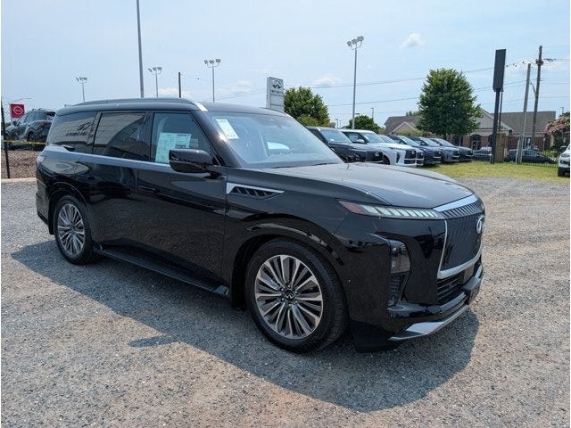 2026 INFINITI QX80 LUXE